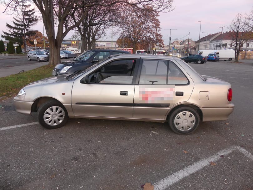 Tízezer forintért árulta járókelőknek a lopott autót egy 15 éves fiú