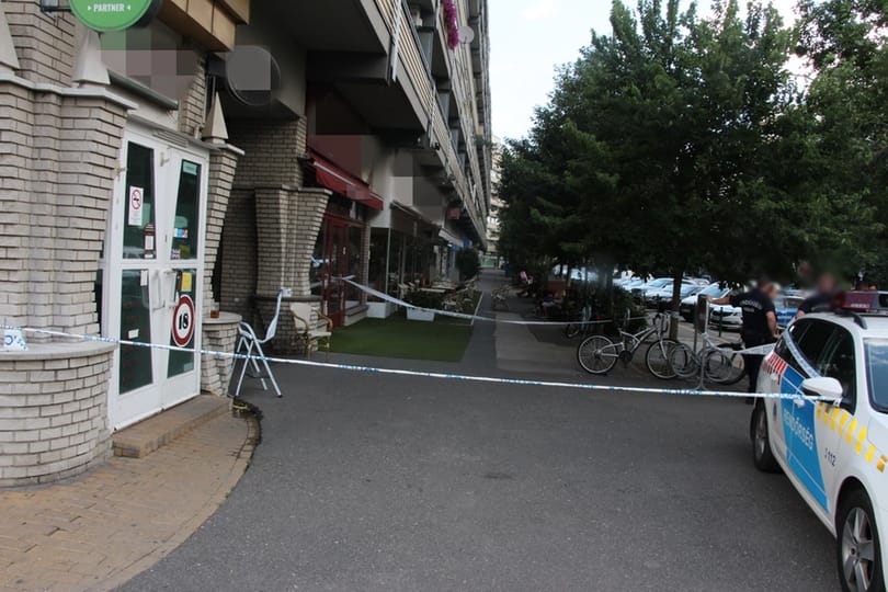 Két embert is megkéselt egy férfi Kecskeméten
