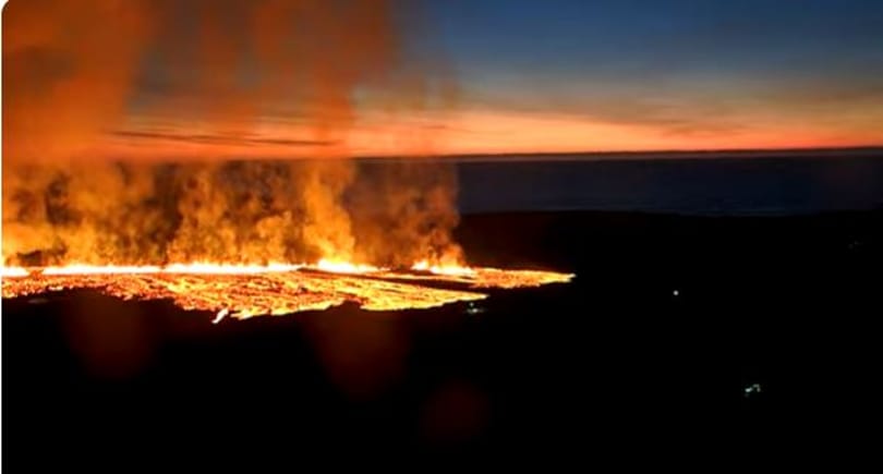 Megint kitört egy vulkán Izlandon, a lávafolyam elért egy közeli várost (videó)