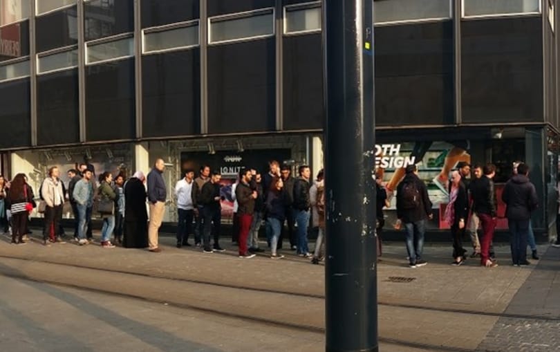 Megérkeztek: boltokban a Samsung Galaxy S6-ok