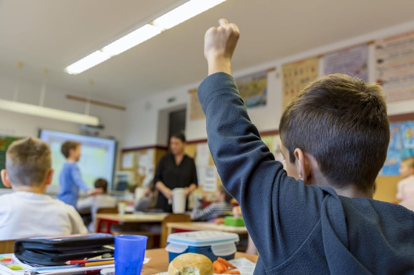 Megszüntették az iskolabuszt több baranyai településen, mehetnek a gyerekek a hajnali járattal
