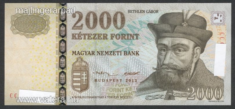 Fotó: 14 ezerért árulják az új, Matolcsy aláírásával ellátott kétezrest
