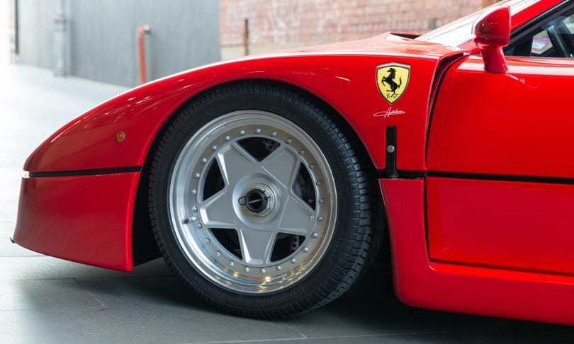 Olasz legenda: eladó egy alig használt Ferrari F40