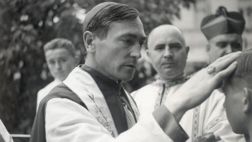 Az emberkatedrális - 125 éve született Márton Áron püspök