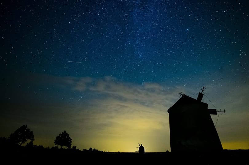 Ma éjjel nézzen fel az égre, gyönyörű dolgot fog látni