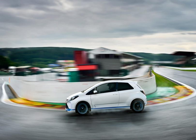 Több mint 400 lóerős Yarisszal érkezik Frankfurtba a Toyota