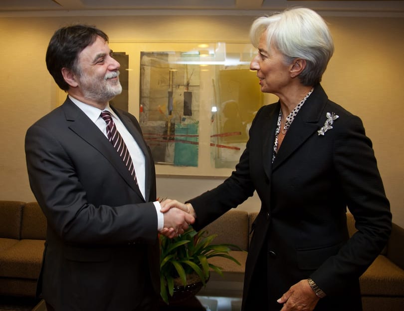 A fél világot bejárja Fellegi az IMF-hitelért