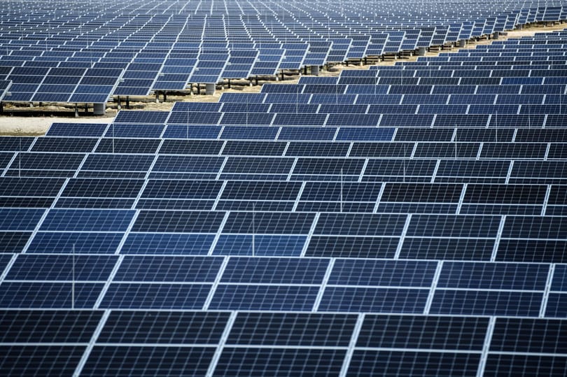 Gyermekbetegségekkel küzdenek a megújuló energiaforrások és a hálózatok