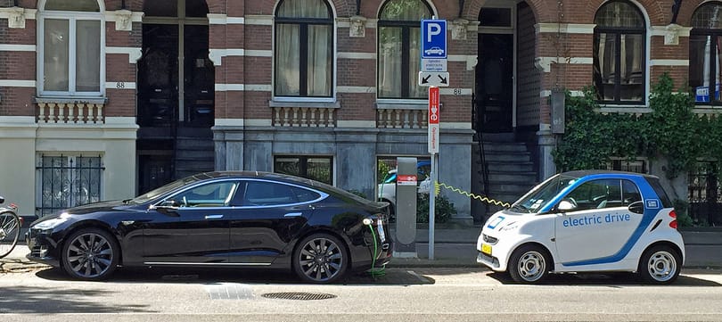 Hollandia közel áll, hogy betiltsa a hagyományos autókat