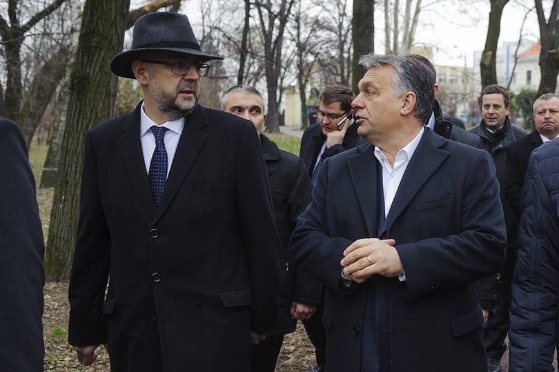 Visszaszóltak a románok a kétszínű diplomáciáról értekező Orbánnak