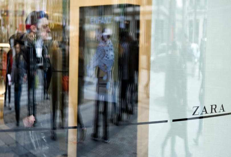 99 milliárdot adakozott Európa leggazdagabb embere, mégis szétszedik a kritikusok