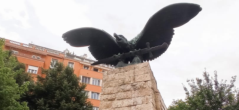 Lázár János műemlékké nyilvánította a hegyvidéki turulszobrot