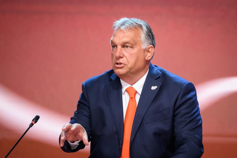 Politico: Orbán a magyar parlamentben torpedózhatja meg az EU mentőcsomagját