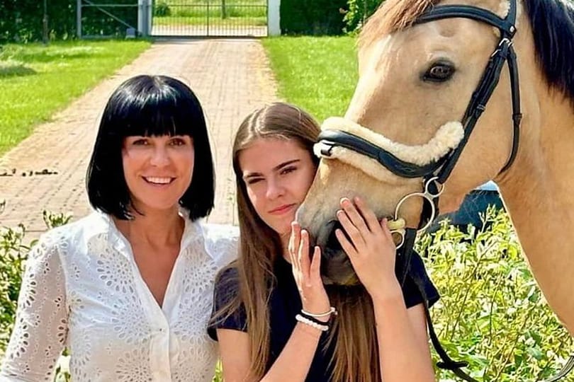 Élete kockáztatásával mentette ki a lovakat egy égő istállóból egy kamaszlány Szarvason
