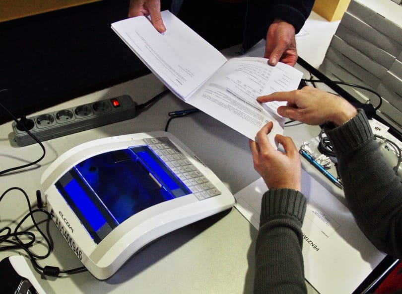 Akár meg is úszhatják az online pénztárgépet a taxisok és a fodrászok