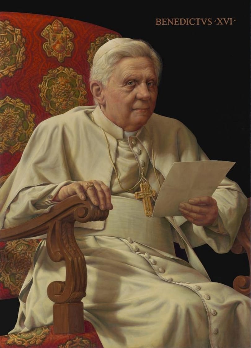 Ratzinger szárnyal, mióta nem pápa