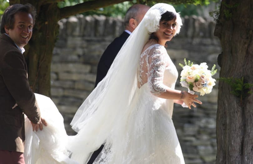 Milyen volt Lily Allen esküvői ruhája? - fotó, videó 