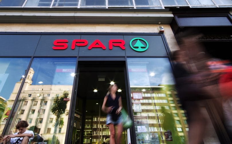 Ezért nem vesz részt a SPAR az Aldi és a Lidl bérháborújában