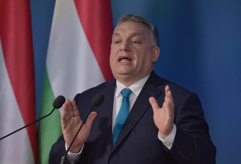 Kim Lane Scheppele: Orbán megteheti, hogy egy időre veszít a népszerűségéből