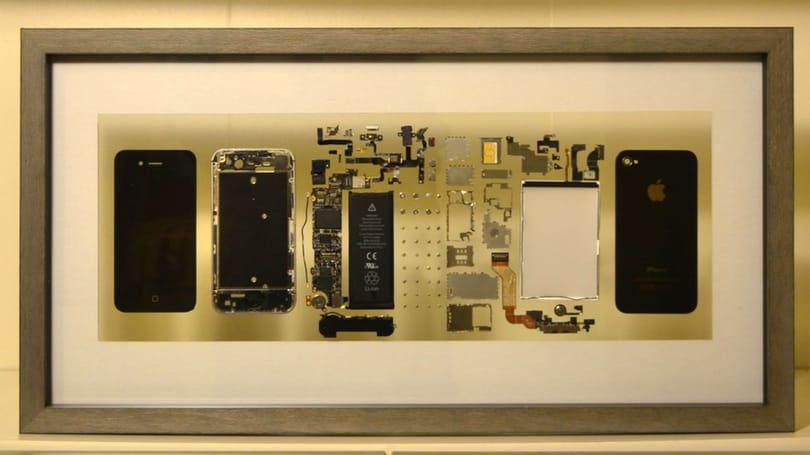 Elromlott a telefonja? Nehogy kidobja, ilyen menő 