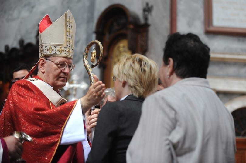 Erdő Pétert esélyesnek tartják a pápai posztra