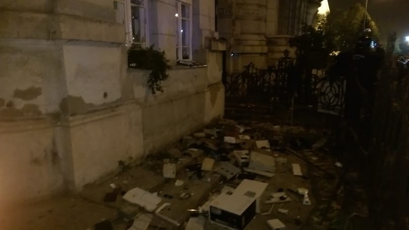 Tízmilliósra becsüli a kárt a Fidesz a székházában