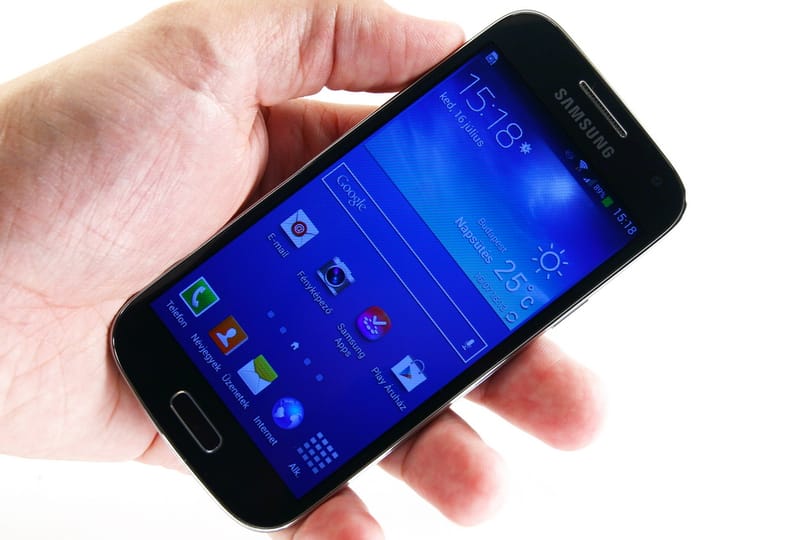 Kisebb, olcsóbb Samsung Galaxy S4: kipróbáltuk a minit