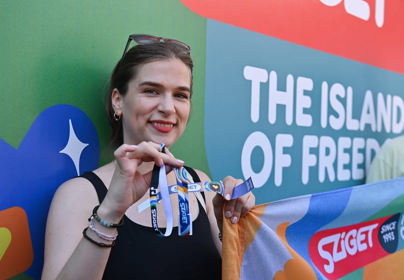 Pénteken délben futott be a Sziget tízmilliomodik fesztiválozója