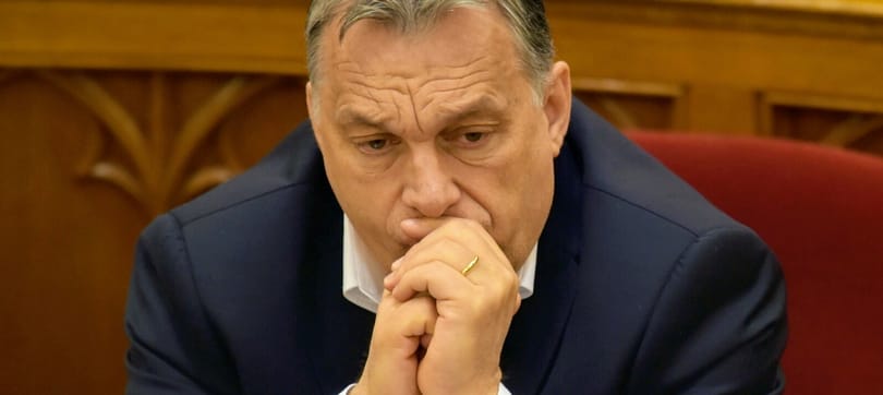 Hadházy visszadobta Orbánnak a Soros-labdát, de persze kitérő választ kapott