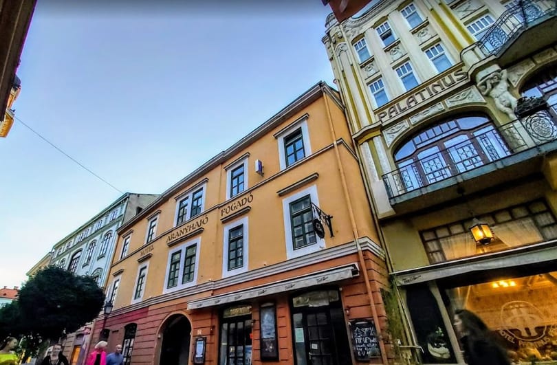 120 millió forintért adott el egy hotelt Pécs városa, egy fillért sem látott az összegből