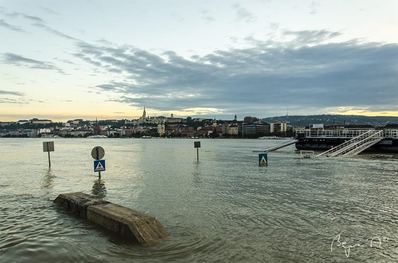 Takarítanak Budapesten, a Margitsziget még zárva lesz egy ideig