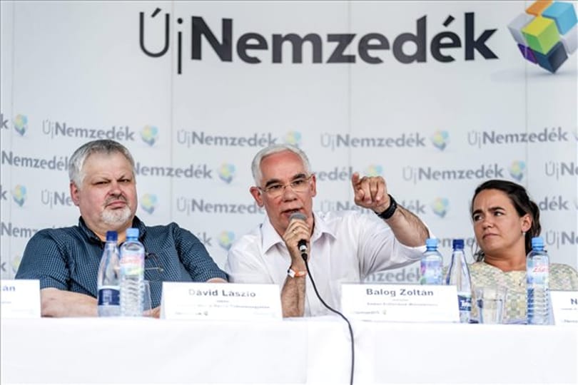 Balog Tusványoson: El kell dönteni, hogy a határon túli magyar cigányok tehertétel vagy erőforrás
