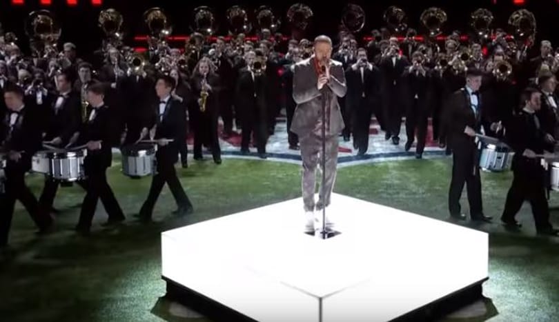 Elég ütős show-t nyomott Justin Timberlake a Super Bowlon, de most nem tépett le melltartót – videó