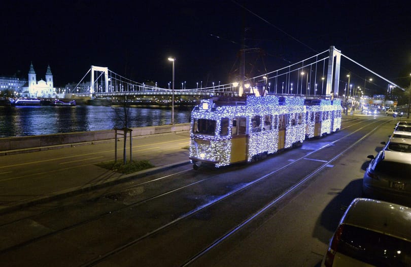Így módosul a buszok és villamosok közlekedése karácsonykor