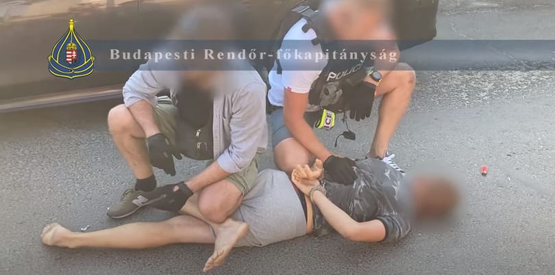 A rendőrök is elmentek a dílerek találkozójára, két embert elfogtak