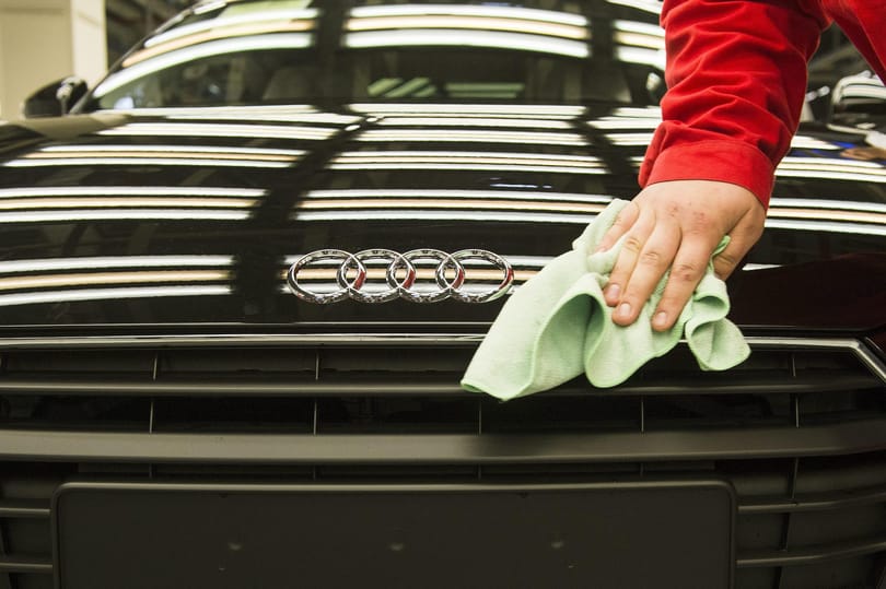 Átlátszó: Közokirat-hamisítás miatt indult nyomozás az Audi Hungária dolgozóit tömörítő szakszervezet ellen