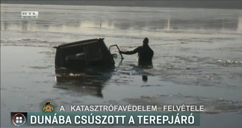 Dunába szakadt terepjáró: dupla szívás lett a vége