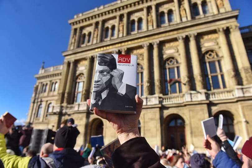 Terelés, a racionális vita megakadályozása – elemezték a kormány kommunikációját MTA-ügyben