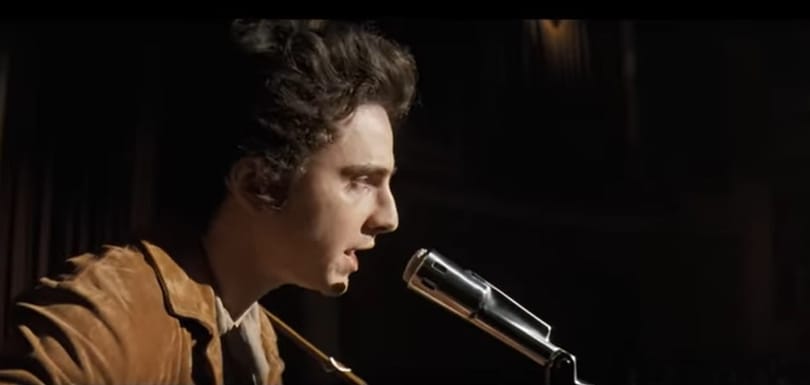 „Furának kell lenned ahhoz, hogy lekösd a közönség figyelmét” – kijött az új előzetes a Bob Dylan-filmhez