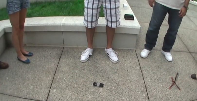 Törésteszt: iPhone 4S vs Galaxy S II [videó]
