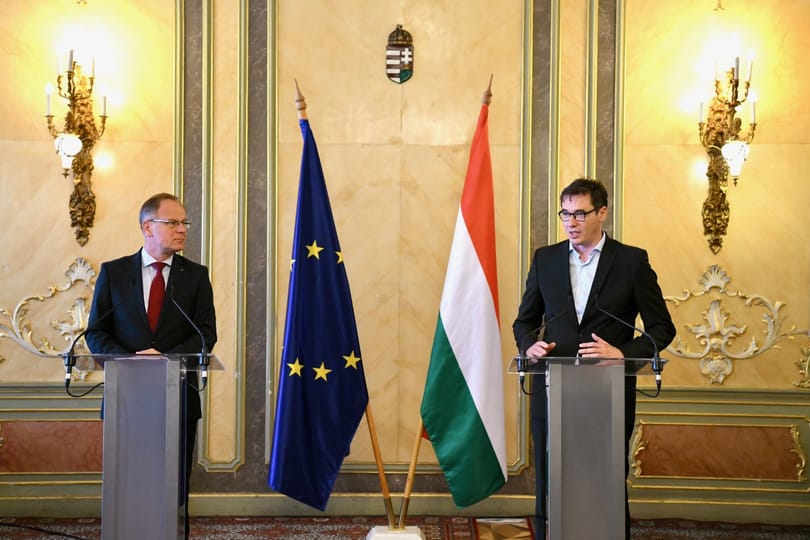 Karácsony és Navracsics mosolyoffenzívában: Budapest 2030-ra elérné az energiafüggetlenséget