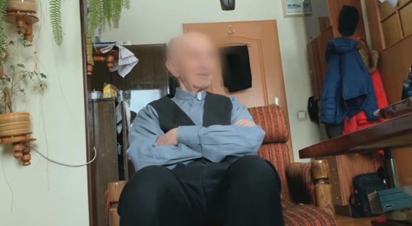 „A kezemmel maszturbált” – lengyel pedofil papokat szembesítettek az áldozataikkal
