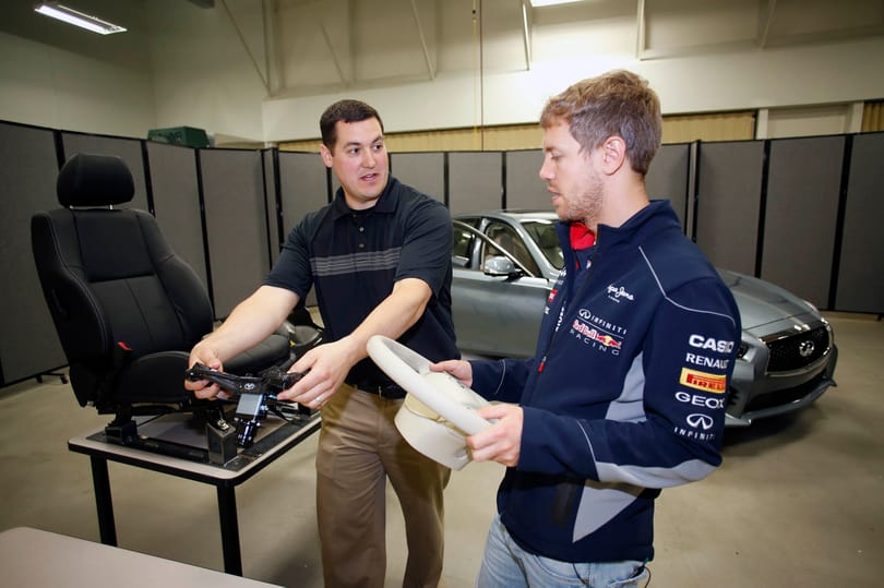 Vettel az Infiniti észak-amerikai fejlesztő központjában vizitált