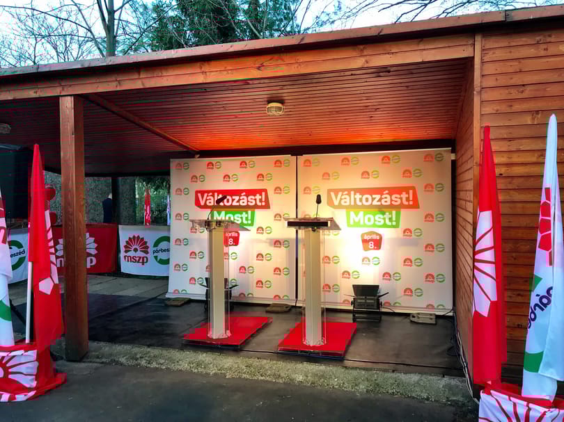 Mintha neutronbombát dobtak volna le az MSZP-központban - videó