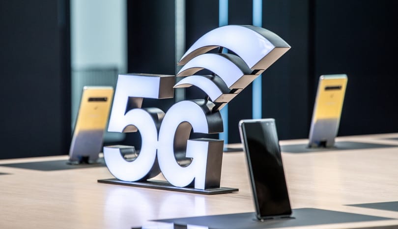 Kezdődik? Kigyulladt egy 5G-s Galaxy S10