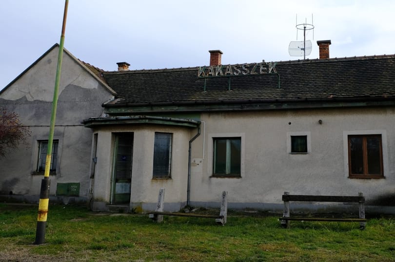 Üdülőparadicsomot tervez szülőfalujában a bankár