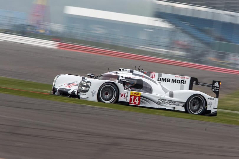 Steve McQueen verdáját is viszi a Porsche a Le Mans-i 24 órásra