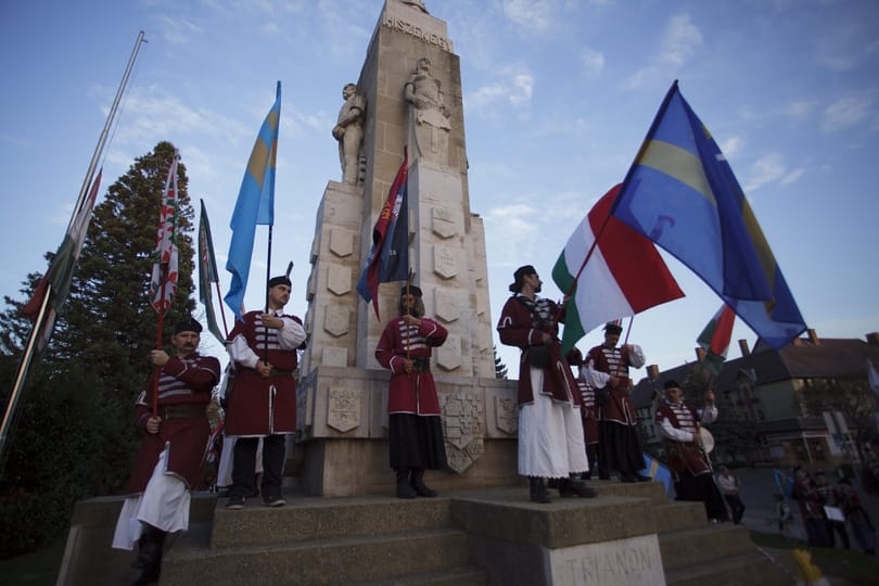 Szombatig lehet gyűjteni az aláírásokat a nemzeti régiókért