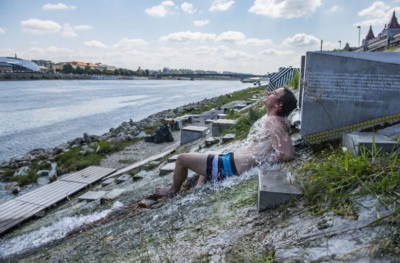 Csak nem adja fel a hőség, itt a mai riasztás