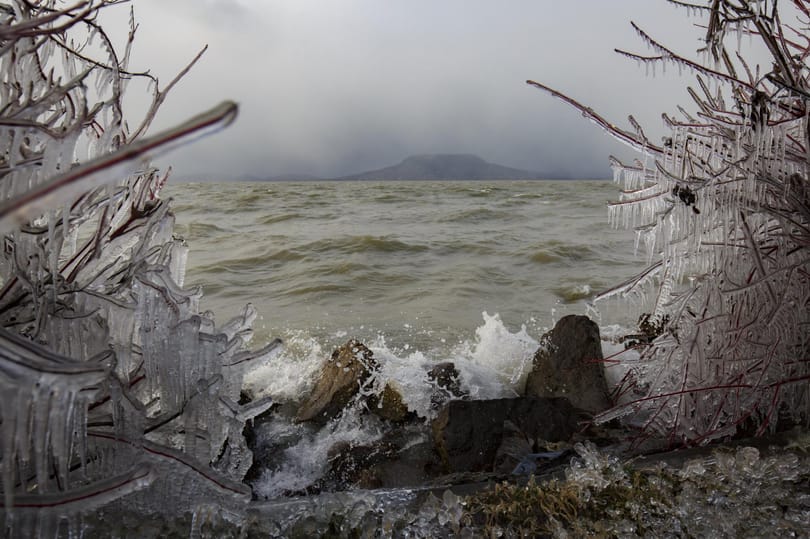 Vasárnapra befagyhat a Balaton
